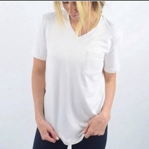 NEW Zyia White Go To Pocket V - Size Large